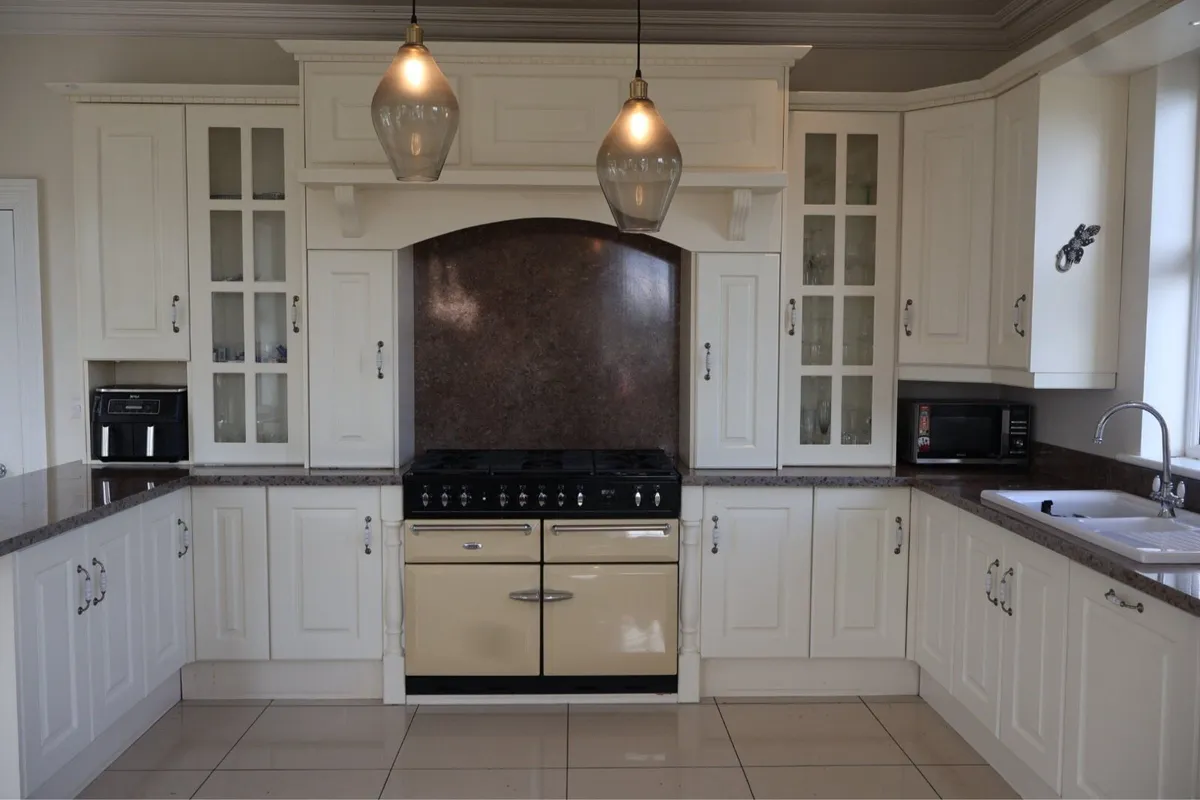 Kitchen For Sale - Image 1