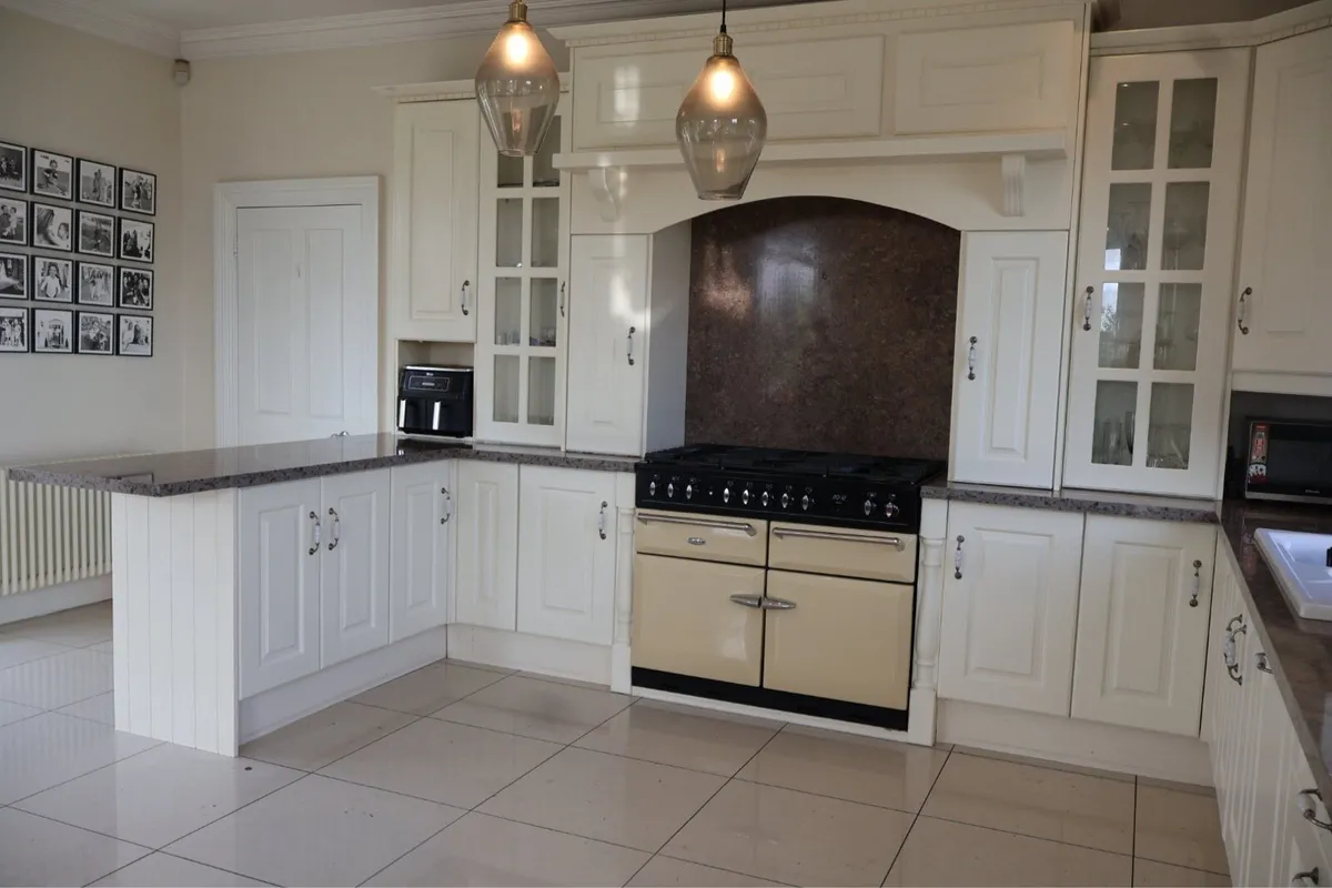 Kitchen For Sale - Image 2