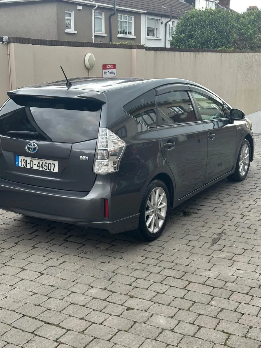 toyota prius Alpha/alfa Low mileage 47000km only - Image 2