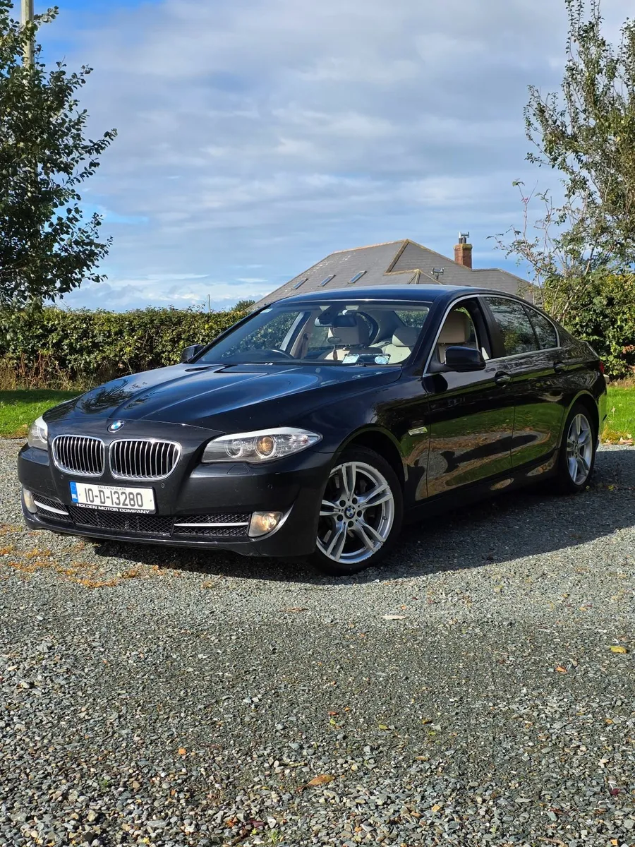 BMW 530D 2010 - Image 1