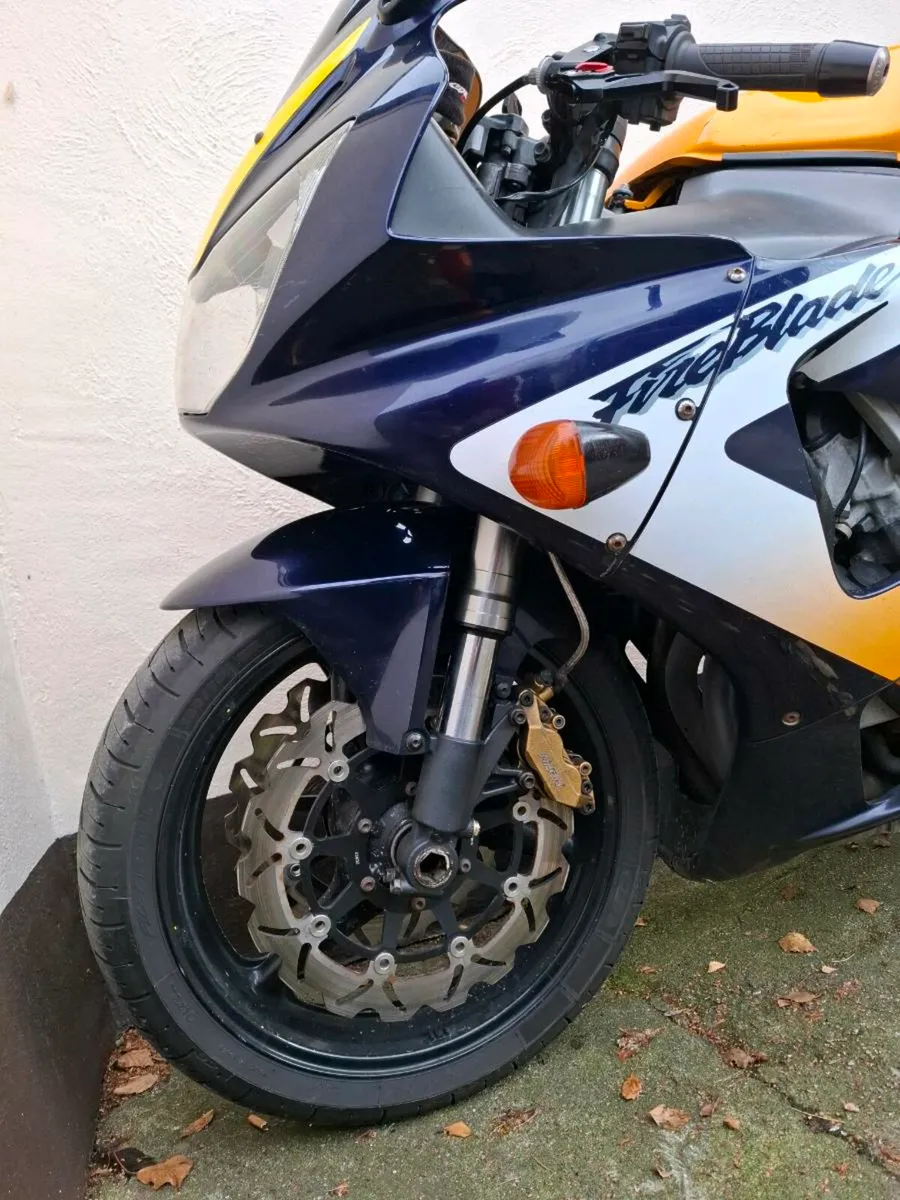 Honda cbr fireblade 929rr - Image 4