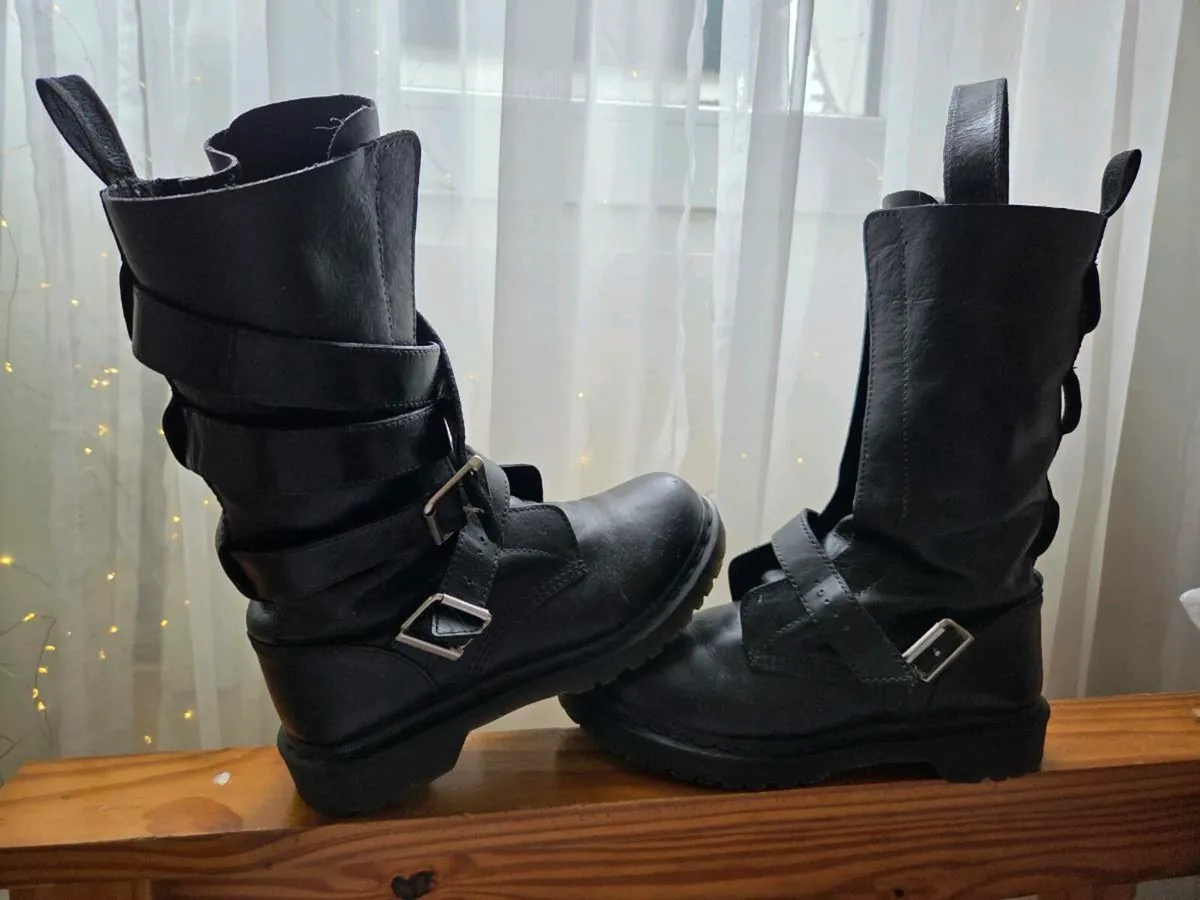 Dr Martens Lauren boots - Image 3