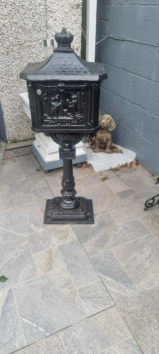 Free Standing Post Box - Image 2