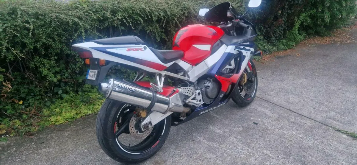 Honda cbr fireblade 929rr  2001 - Image 3