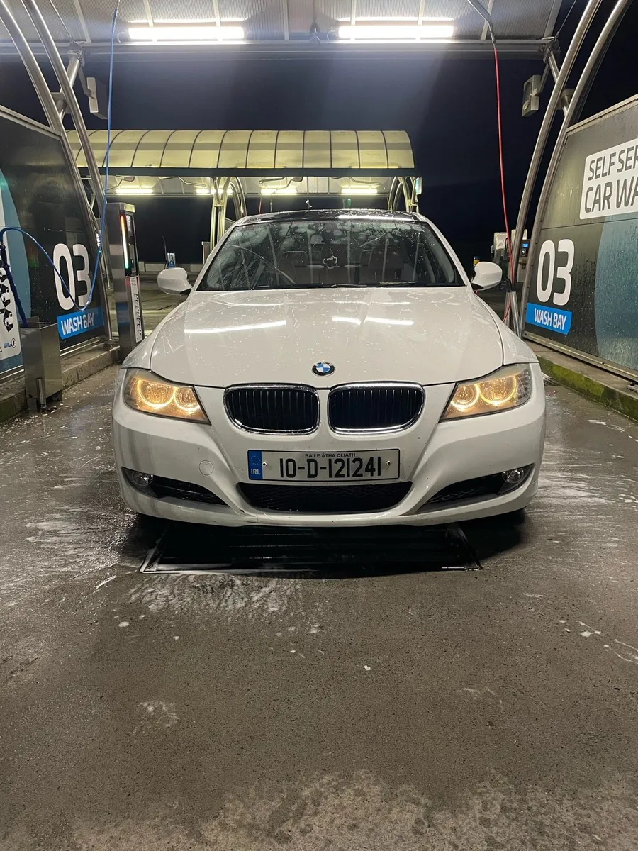 BMW 318 D - Image 1