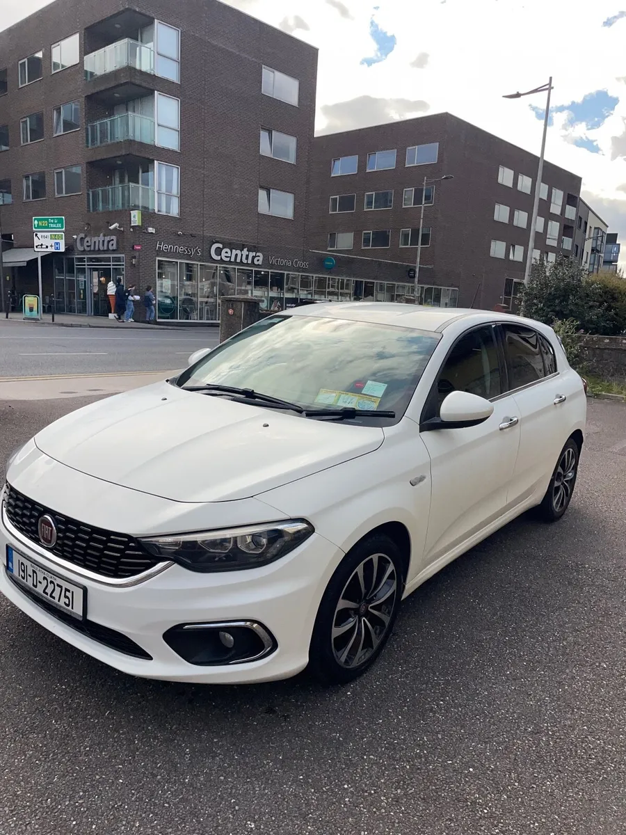 2019 Fiat Tipo HB 1.6 MJ 120HP Lounge 5DR - Image 1