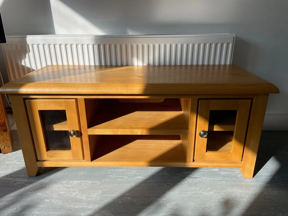 Solid oak tv unit - Image 3
