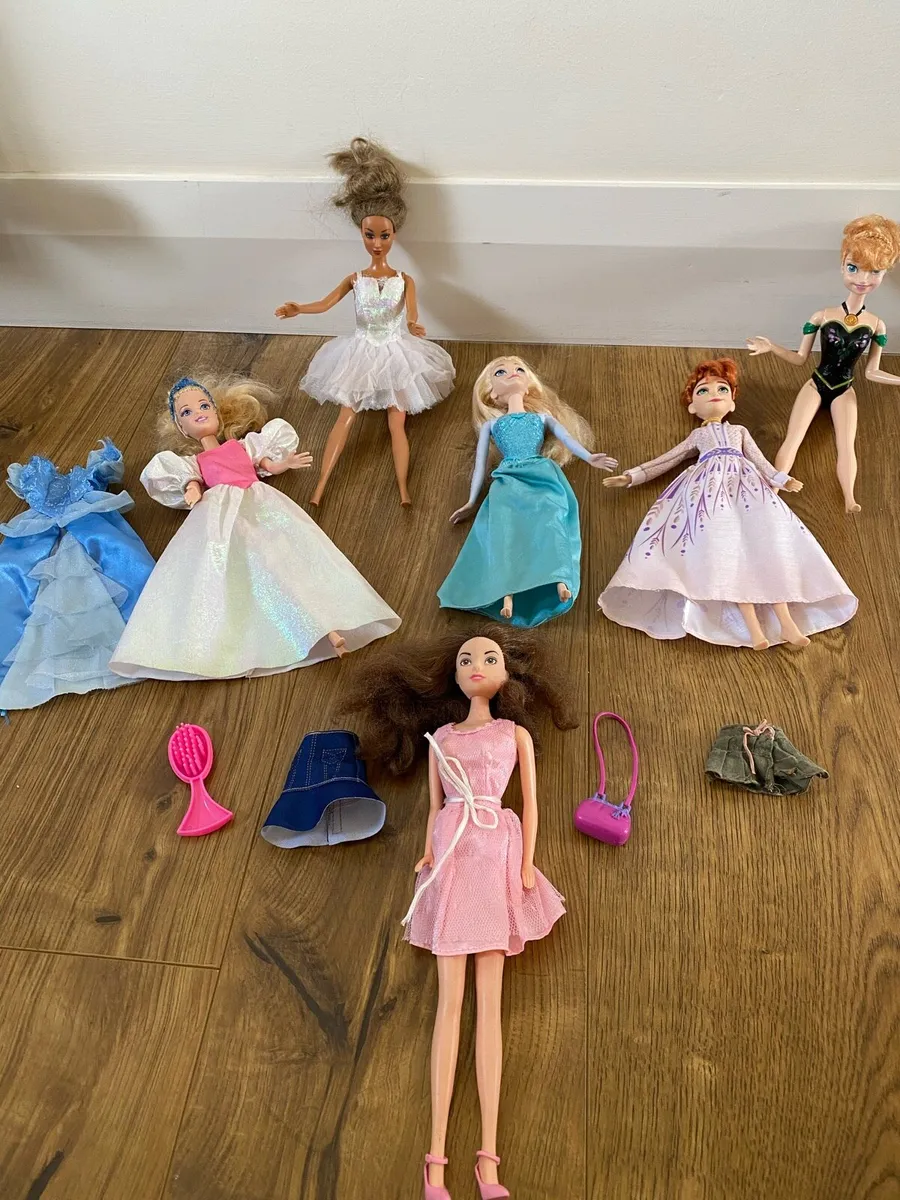 6 Fashion Dolls and Accessories Bundle for Girls - Image 1