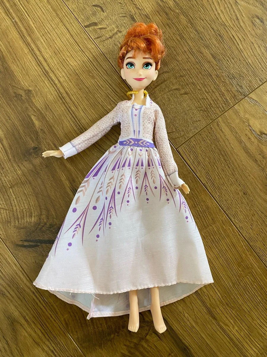 6 Fashion Dolls and Accessories Bundle for Girls - Image 3
