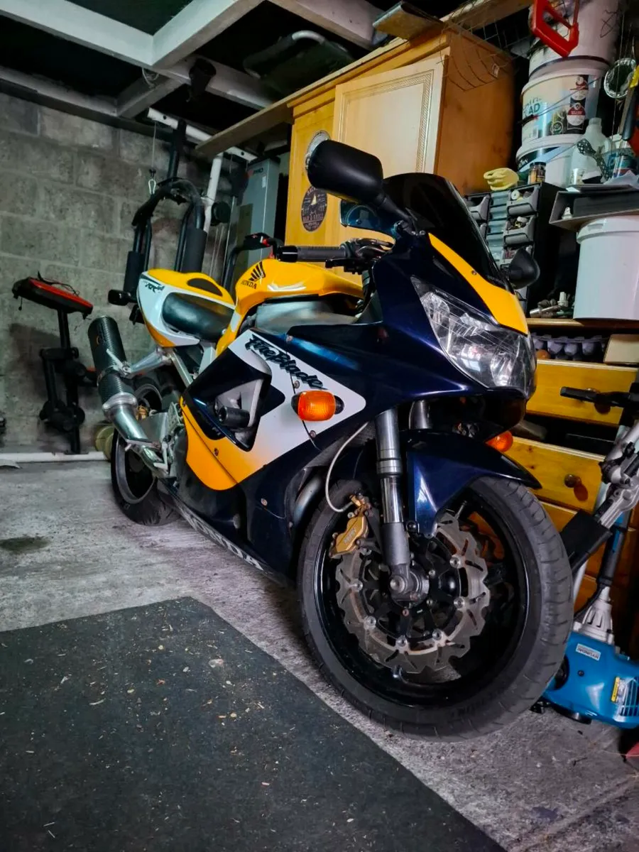 Honda cbr fireblade 929rr - Image 1