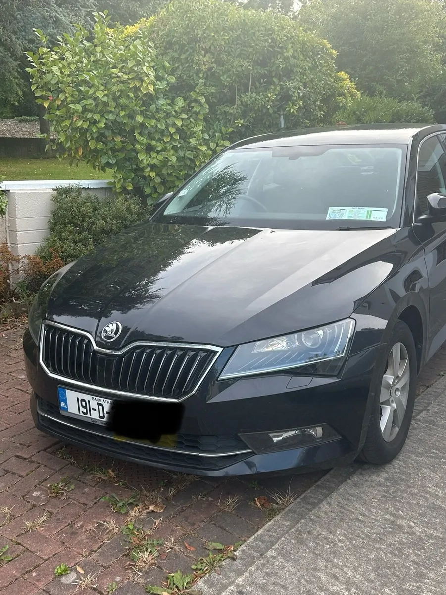 Skoda Superb 2019 - Image 1