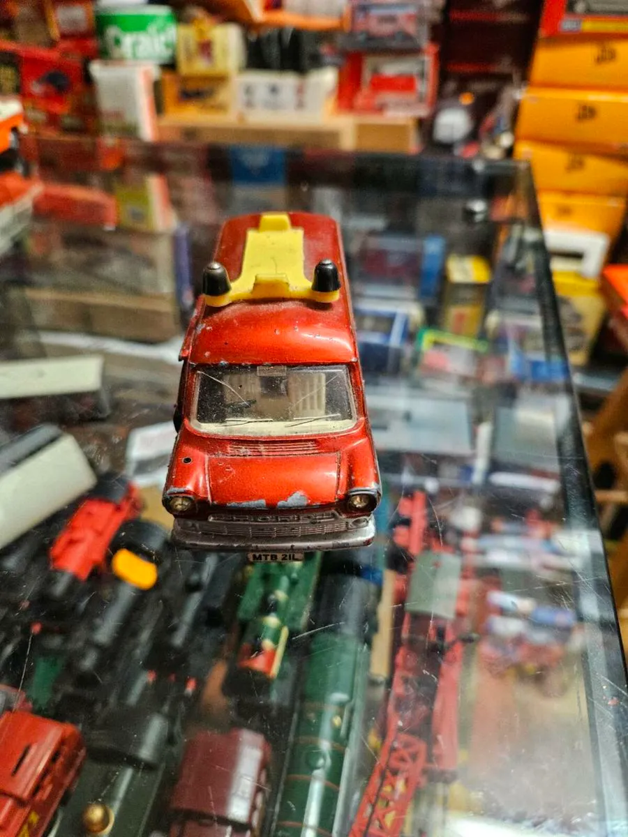 Dinky 1970's Ford Transit Van - Image 2