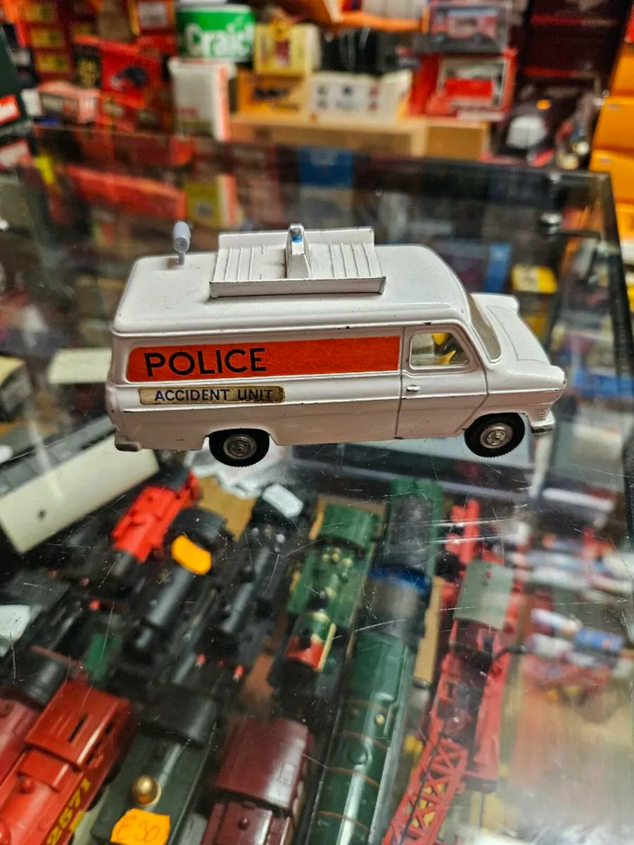 Dinky 1970's Ford Transit Van - Image 3