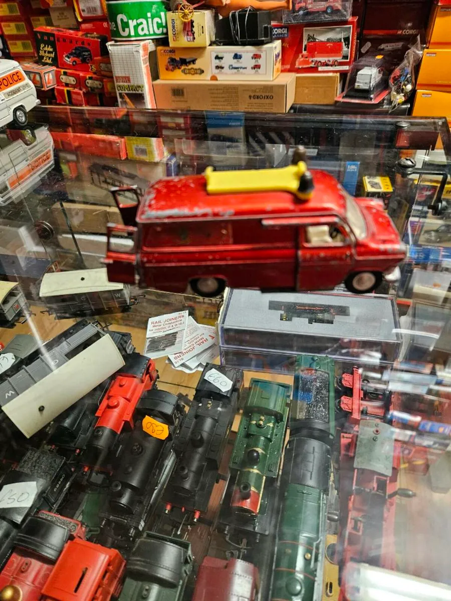 Dinky 1970's Ford Transit Van - Image 2