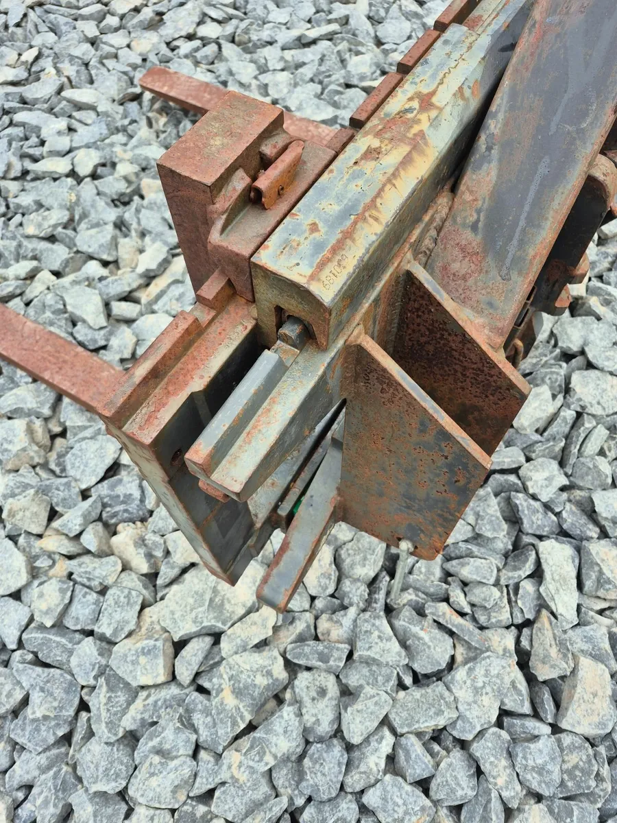 Pallet forks side shift 3 point linkage - Image 3