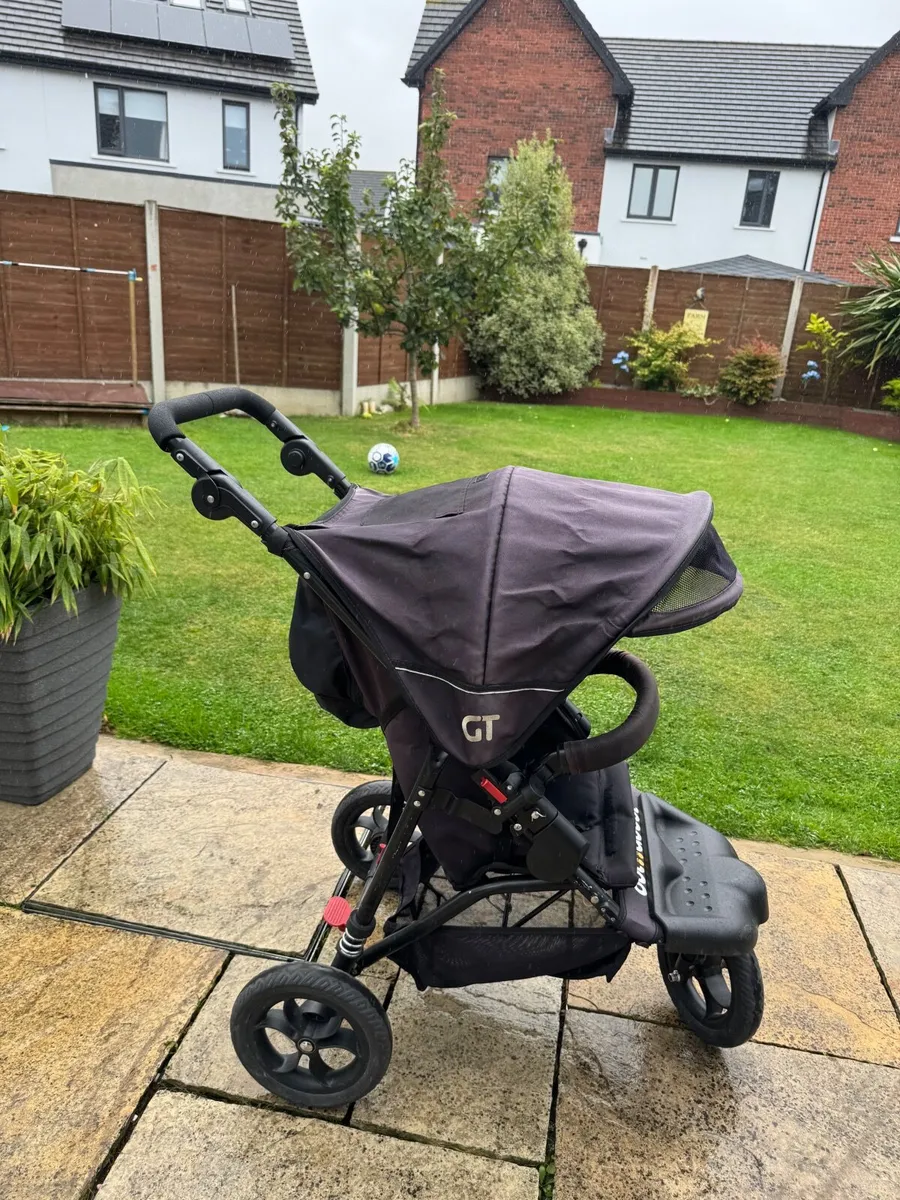OUT N ABOUT GT PRAM - Image 1