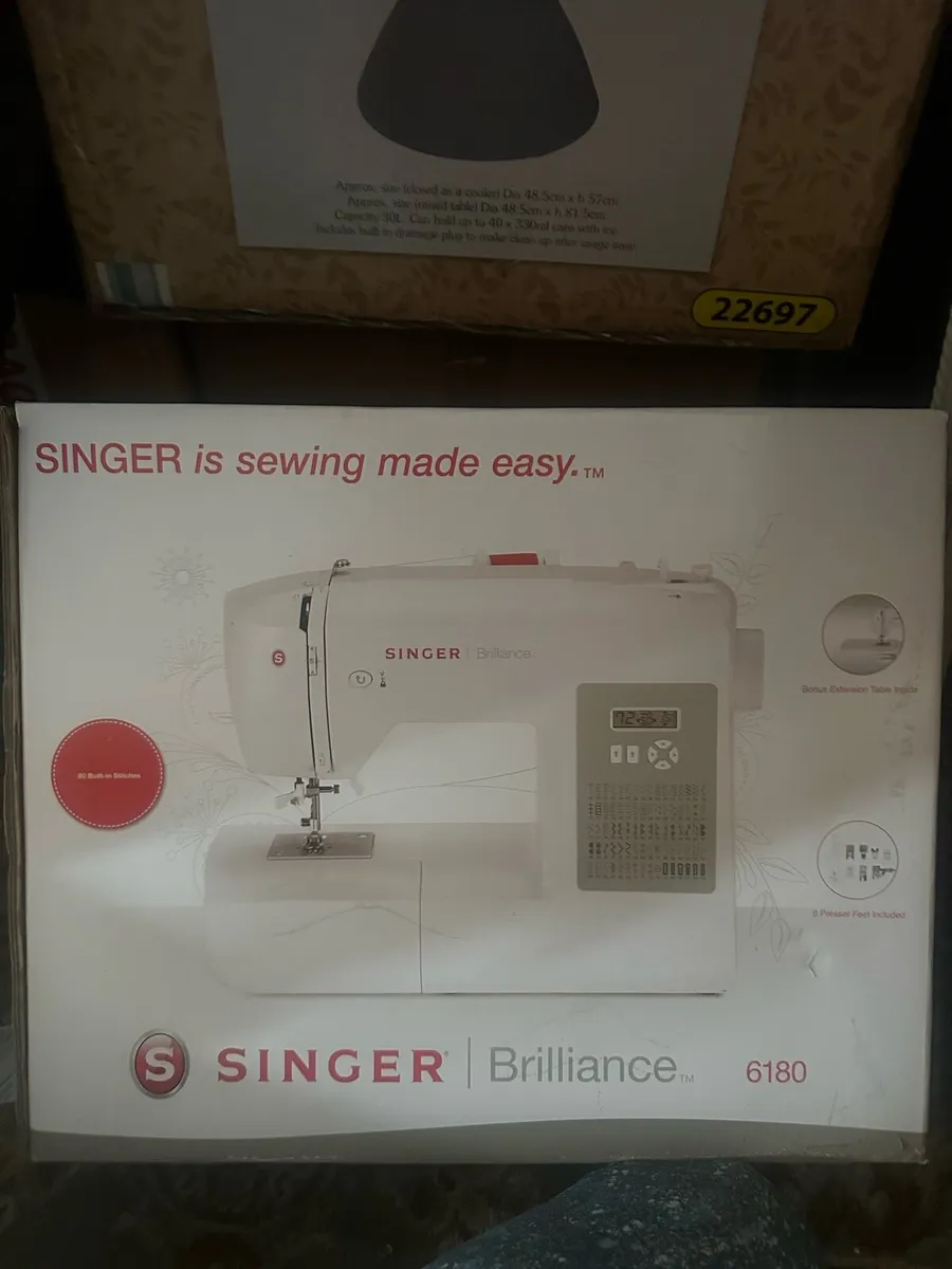 Singer Sewing Machine - Image 1
