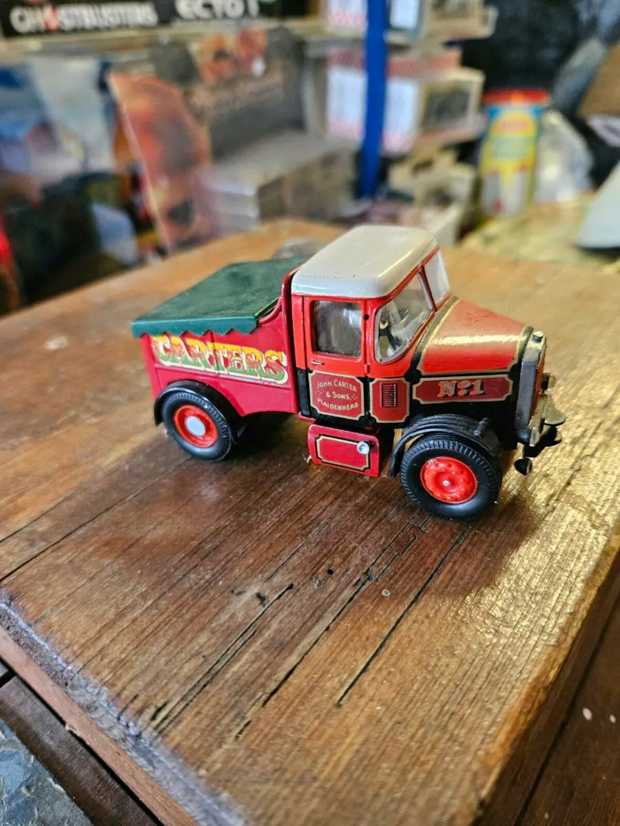 Corgi Circus Fair Ground Showmans Range Truck - Image 1