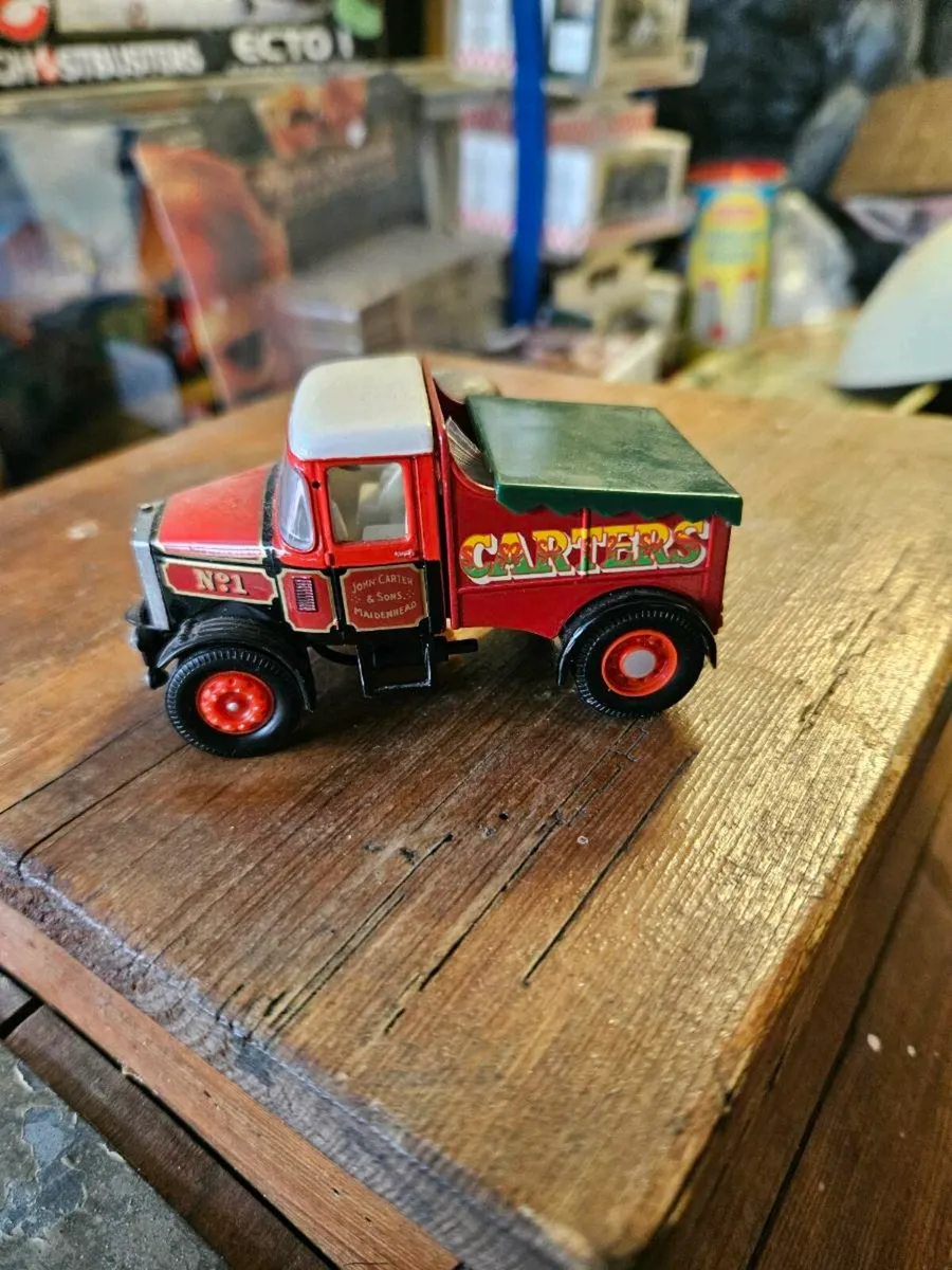 Corgi Circus Fair Ground Showmans Range Truck - Image 3