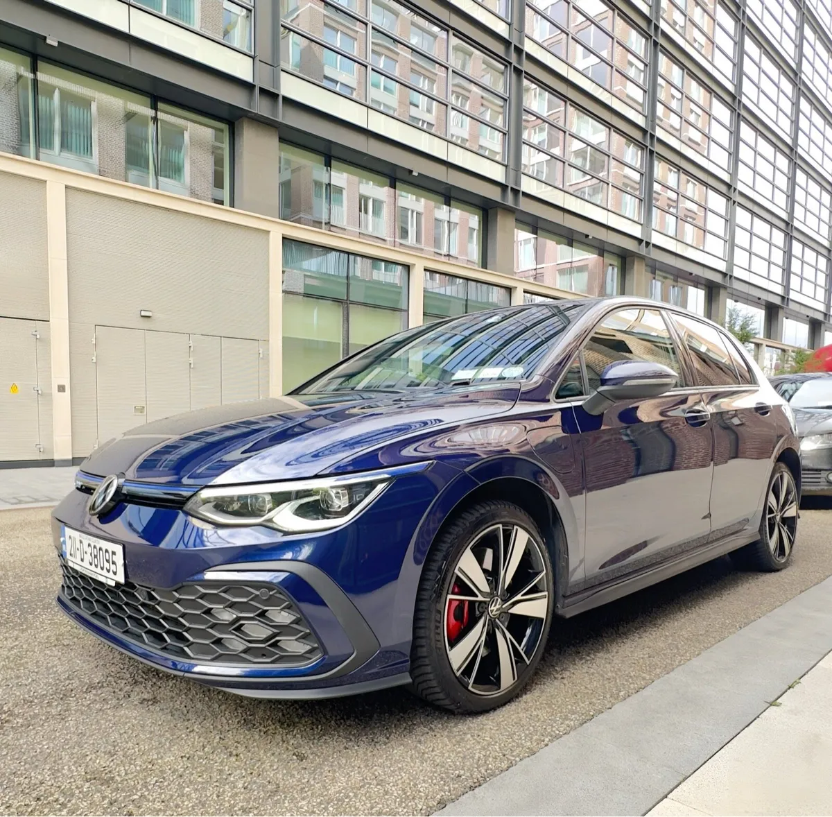 Volkswagen Golf TSI GTE - Image 3