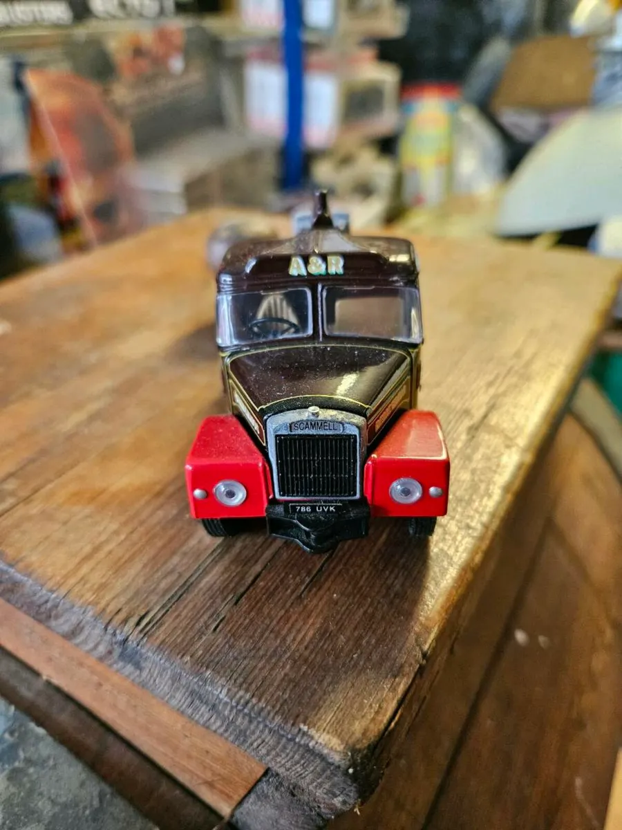 Corgi Circus Fair Ground Showmans Range Truck 1.50 - Image 2