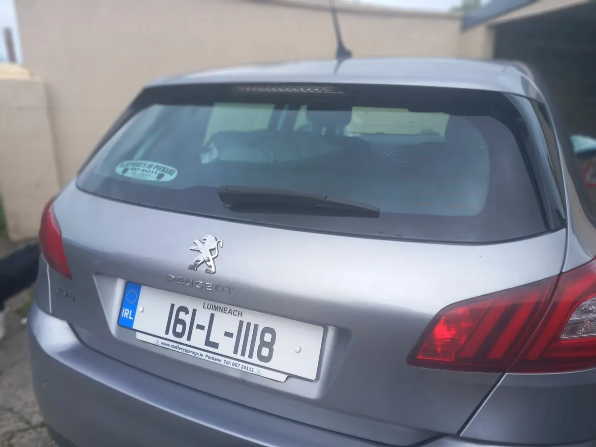 Peugeot 308 2016 - Image 2