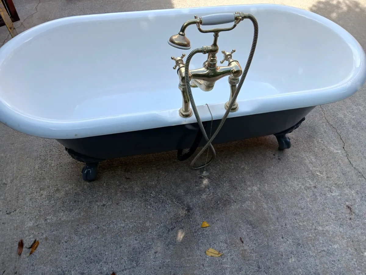 Cast iron bath - Image 4