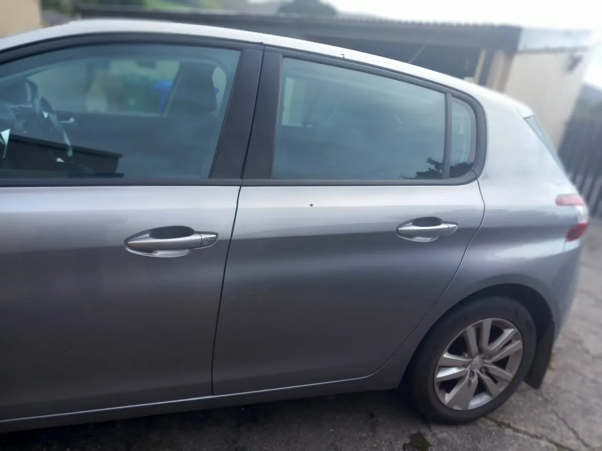 Peugeot 308 2016 - Image 3