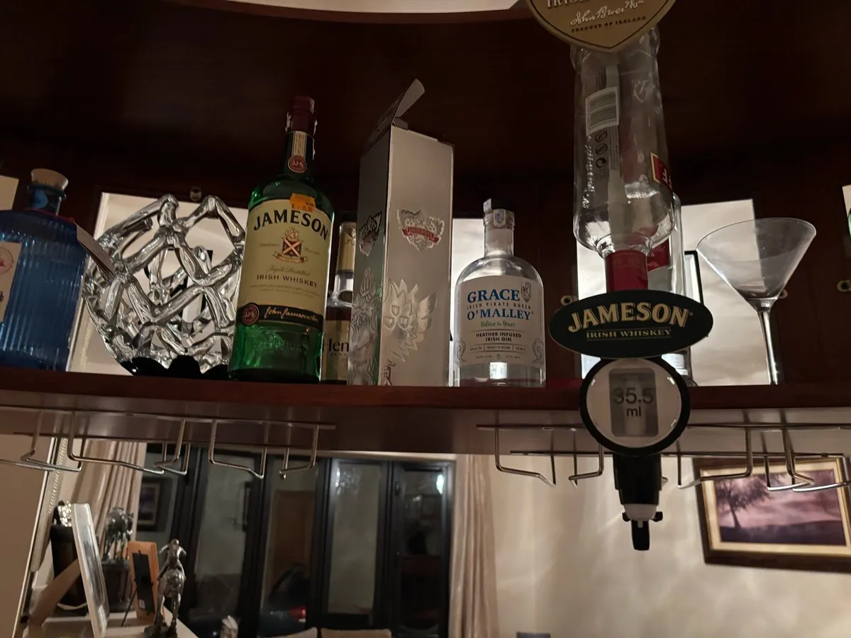 Home Bar - Image 4