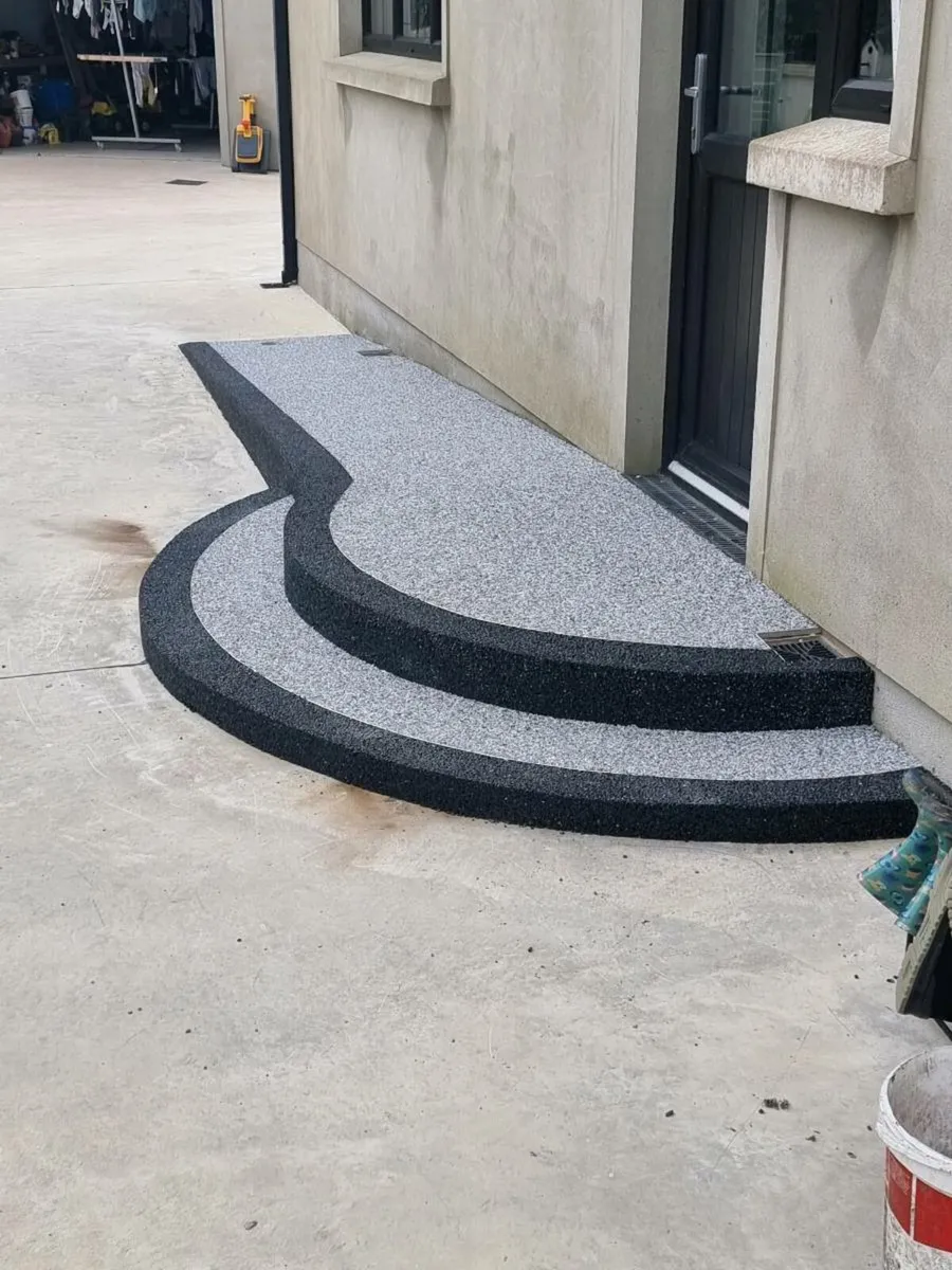 Resin bound steps - Image 1