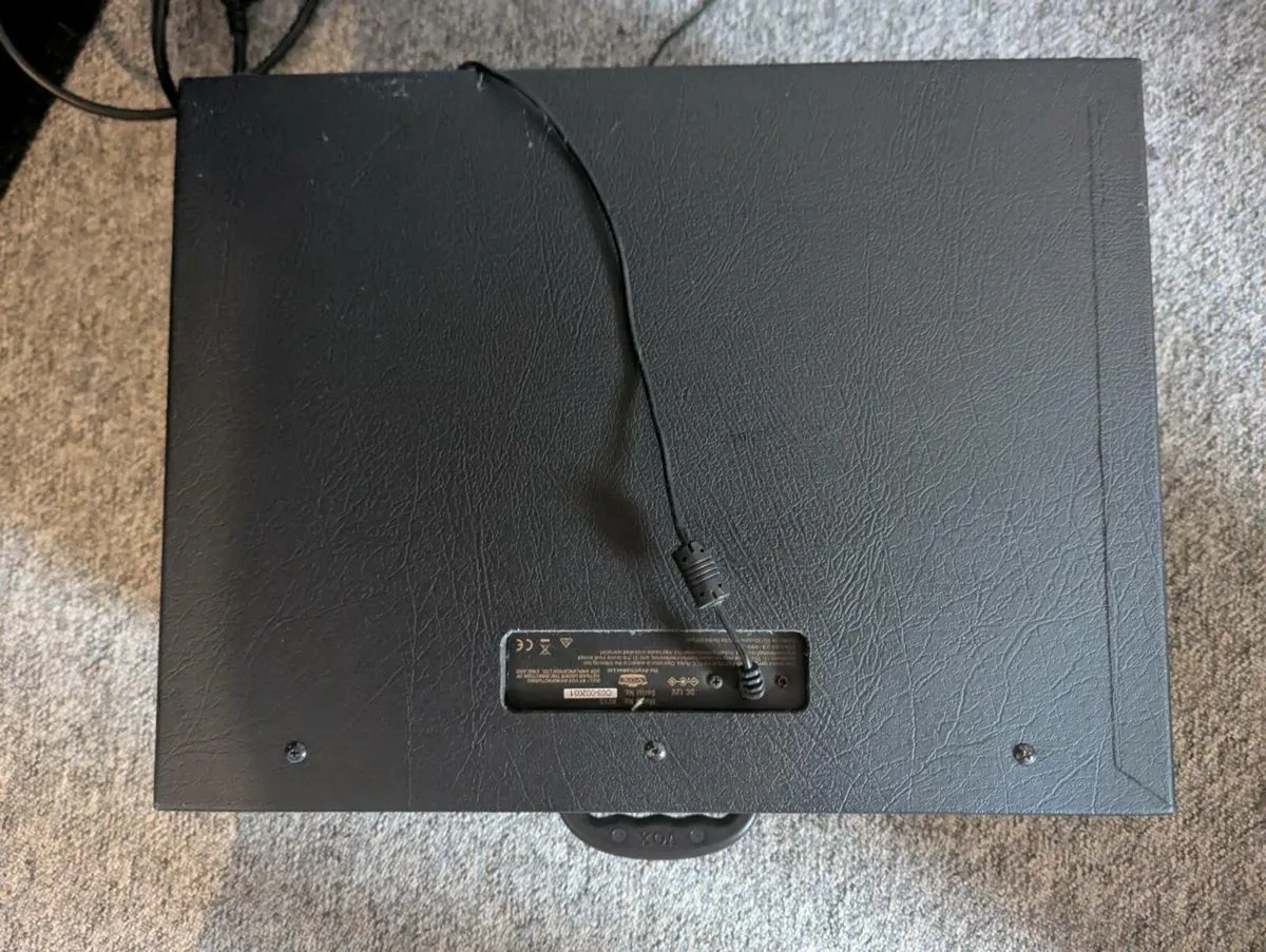 Vox AV15 15W Analog Modeling Amp - Image 3