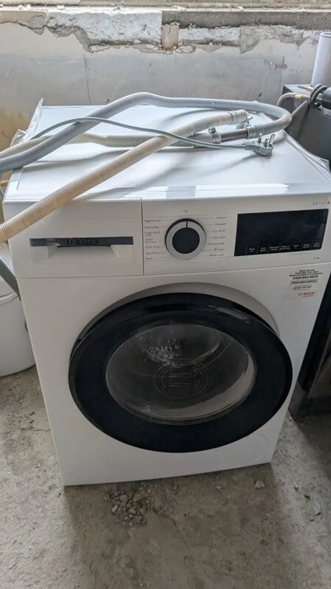 Bosch Series 4 WGG04409GB (9 kg, 1400 rpm) Washing machine - Image 4