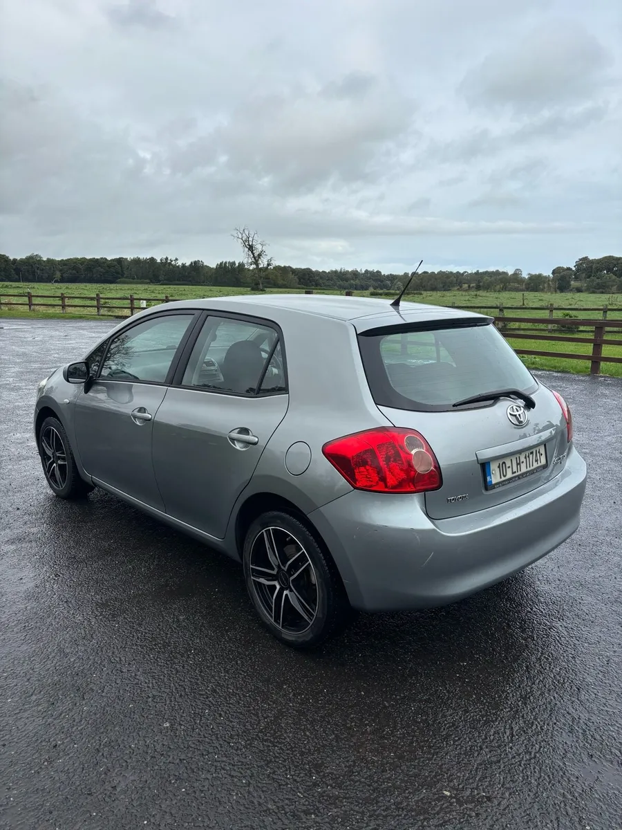 Toyta Auris 2010 1.33 Petrol - Image 3