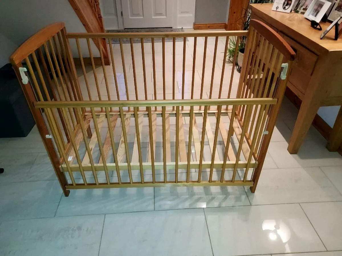Baby elegance cot bed - Image 4