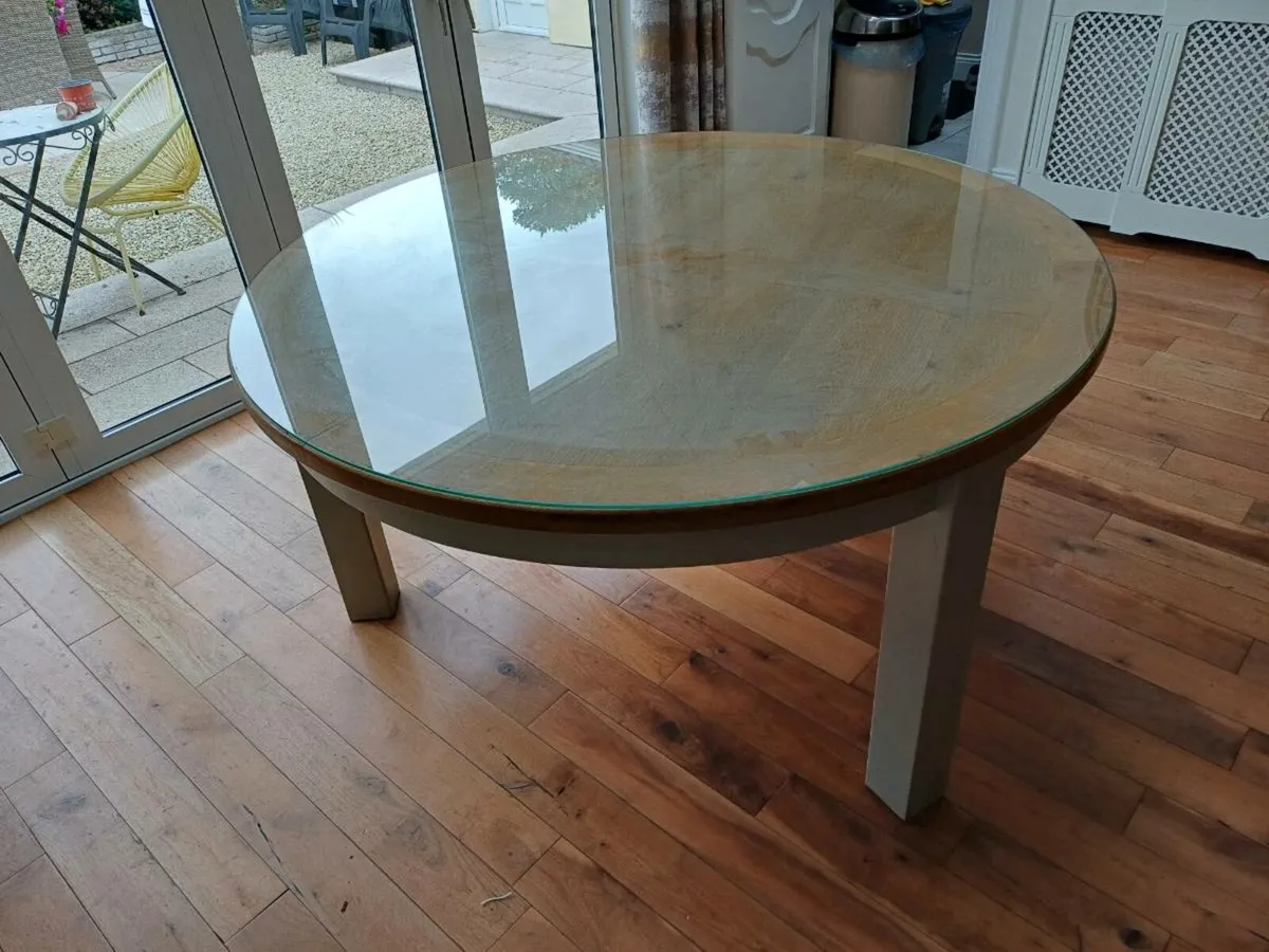 5' Solid Oak Round Table & Safety Glass Top - Image 4
