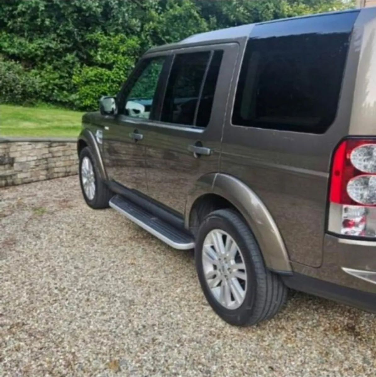 Land Rover Discovery 2013 .

Lowest mileage Discov - Image 3