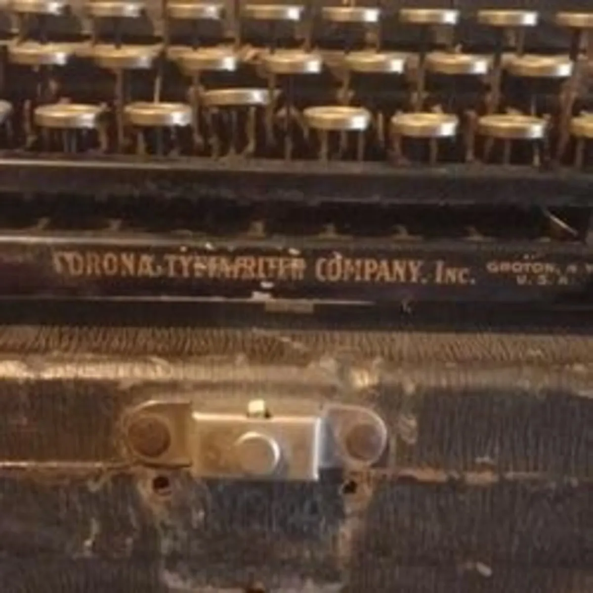 Antique Typewriter made in Groton N.Y. USA - Image 3