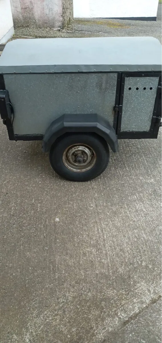 Trailer - Image 3