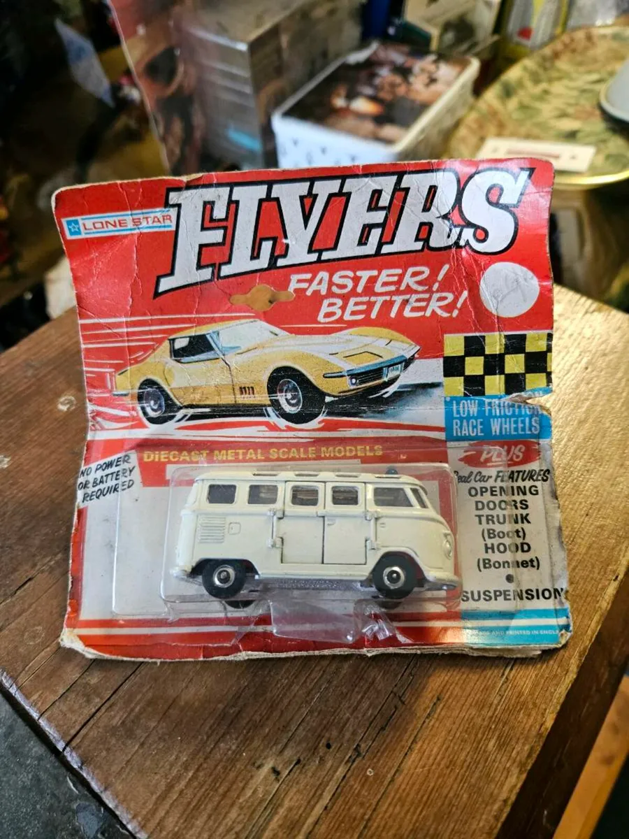 Corgi Lonestar VW Camper Van - Image 4