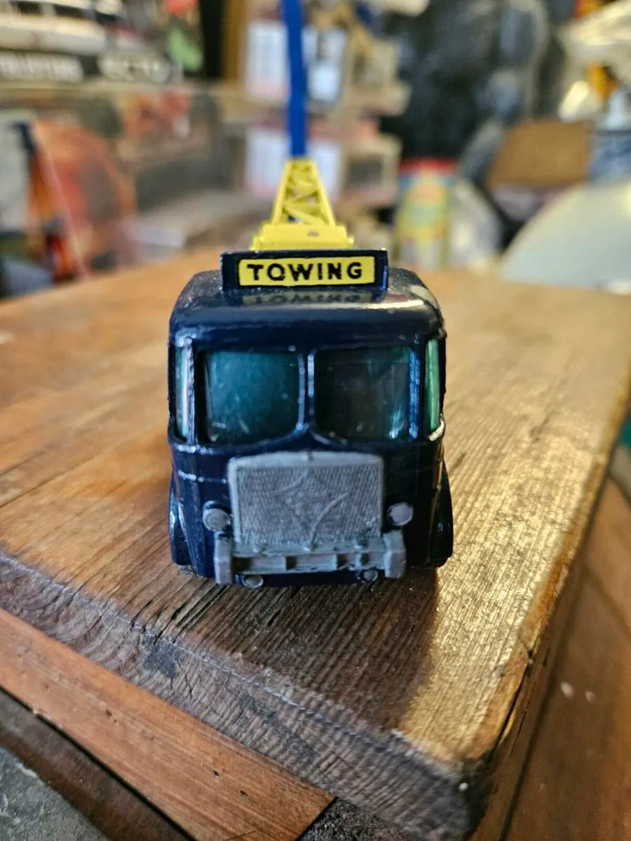 Matchbox Pickfords Code3 Tow Truck - Image 2
