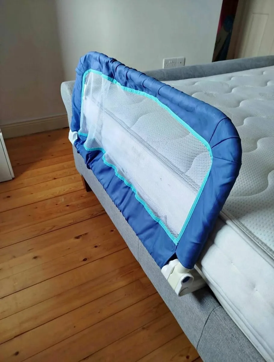 Bed rail - Image 1