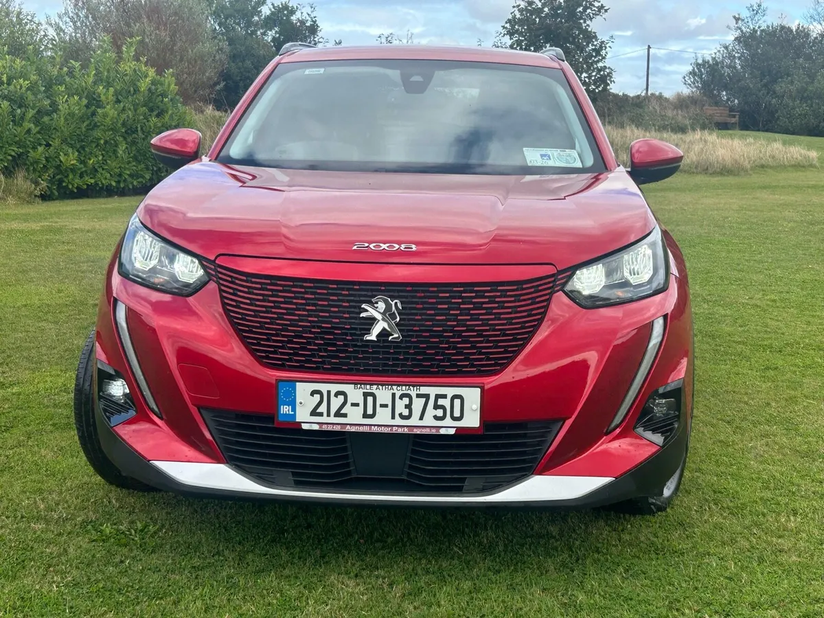 2021 Peugeot e-2008 Allure - Image 3