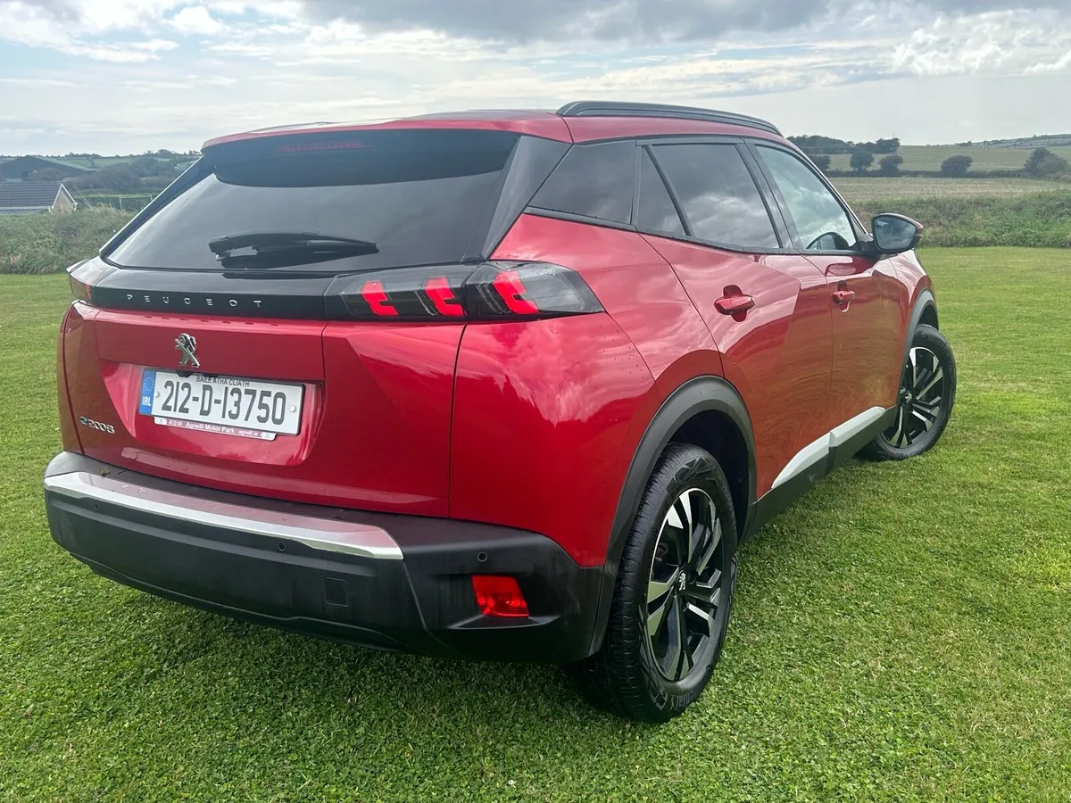 2021 Peugeot e-2008 Allure - Image 4