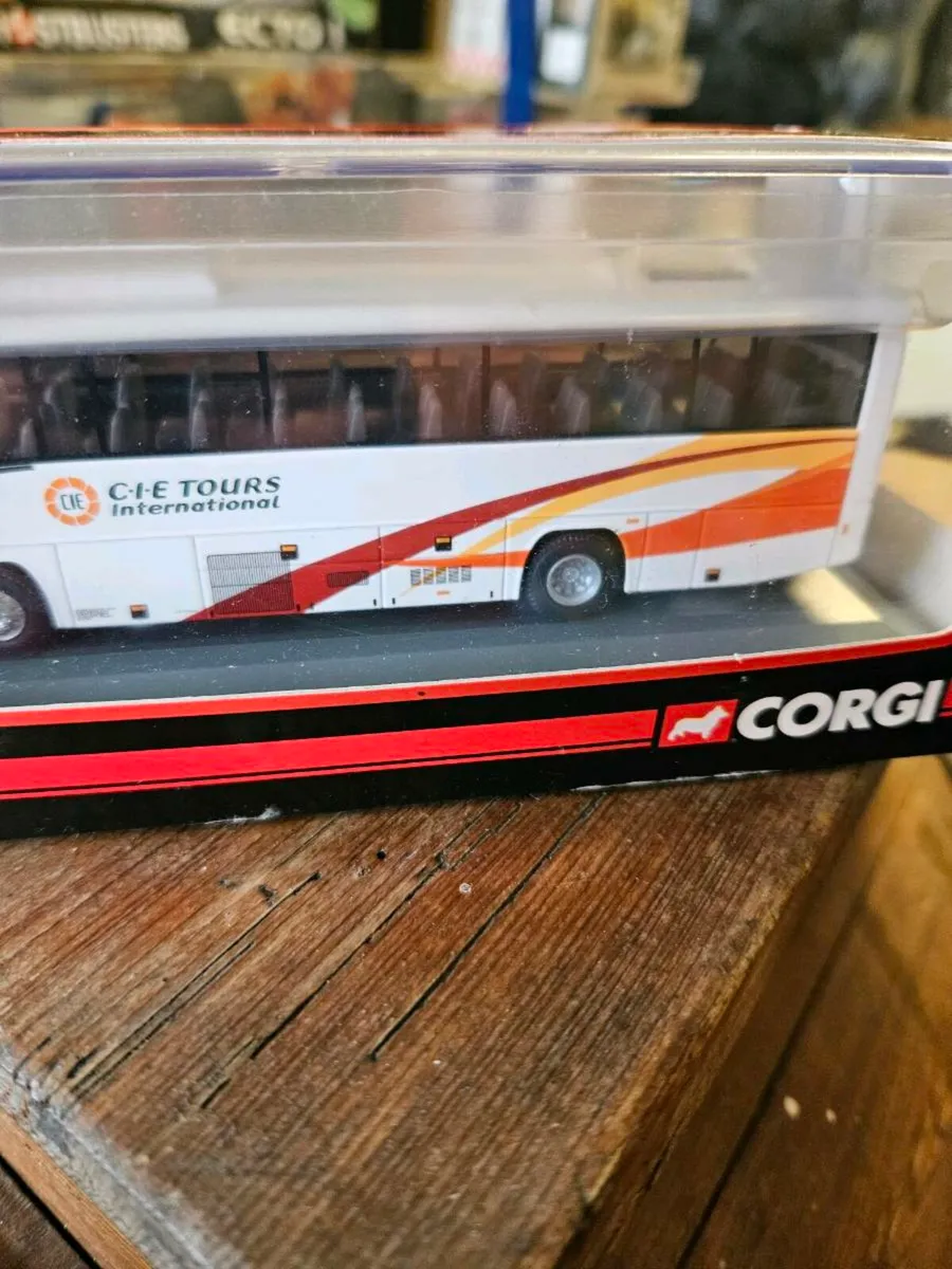 Corgi Bus Eireann Bus - Image 3