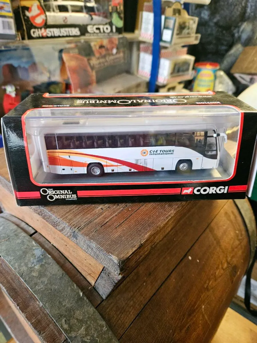 Corgi Bus Eireann Bus - Image 4