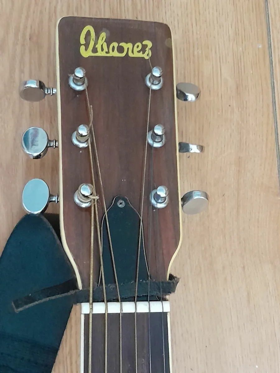 Guitar for sale - Image 3