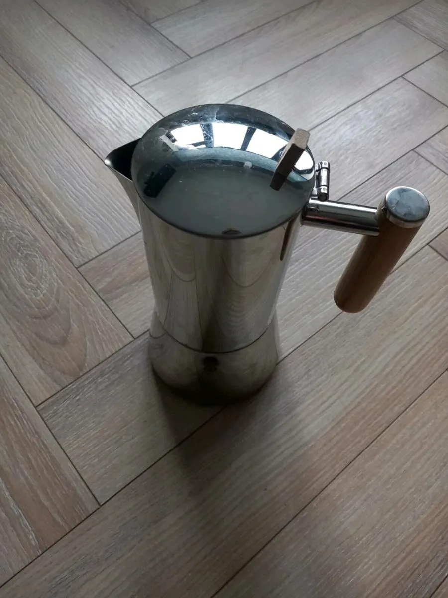 Espresso maker,cups, and saucers - Image 2