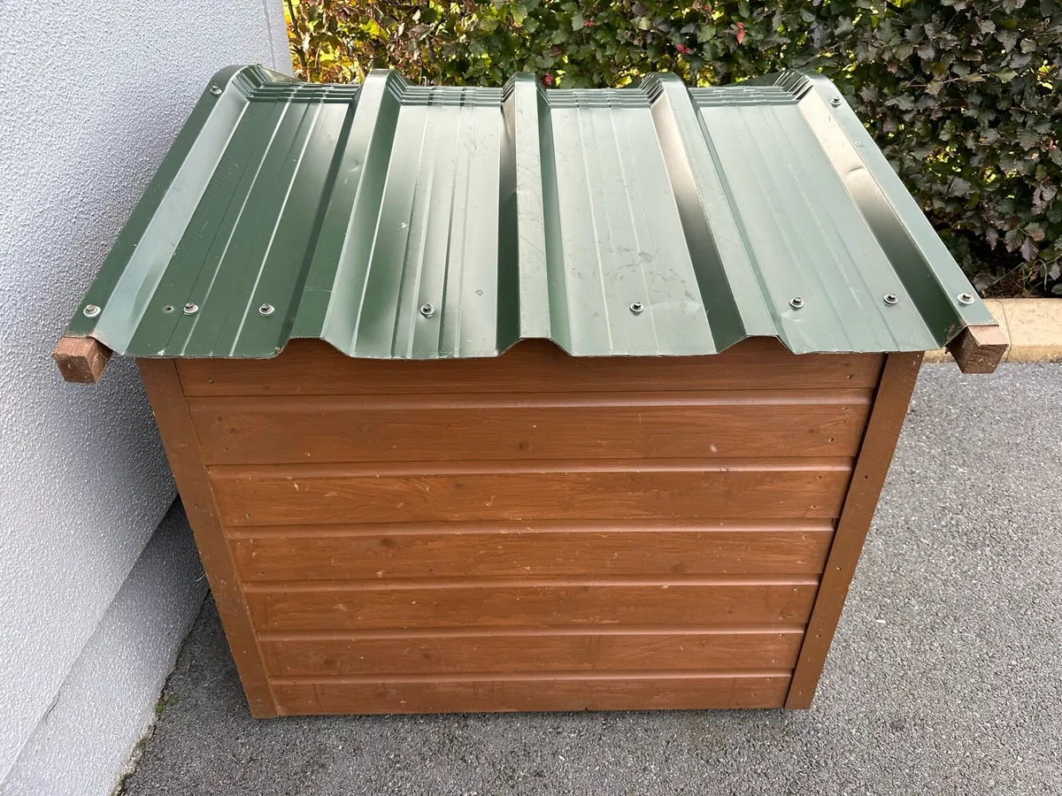 Large Dog Kennel - Image 2