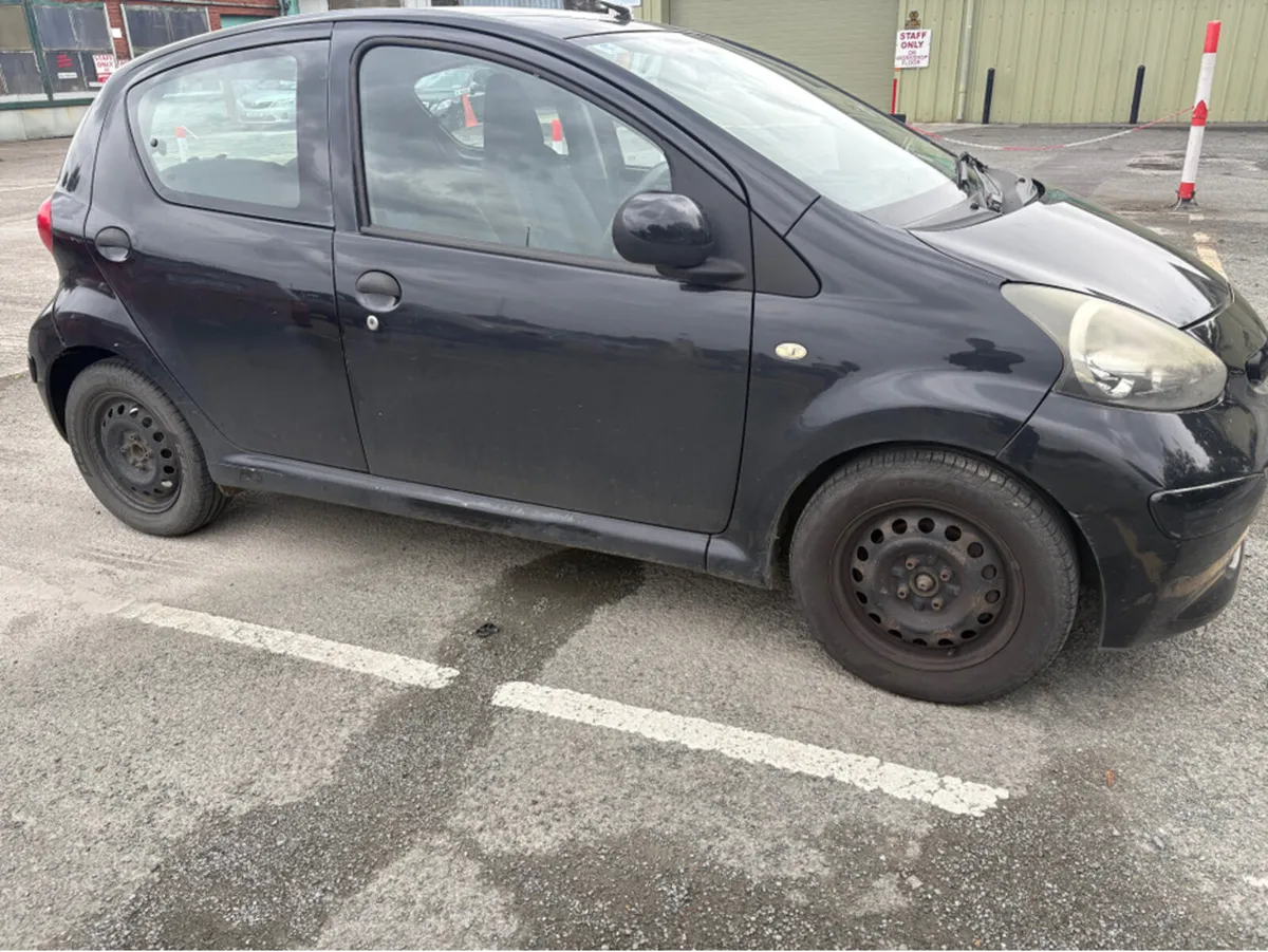 Toyota Aygo 1.0 5DR TERRA - Image 4