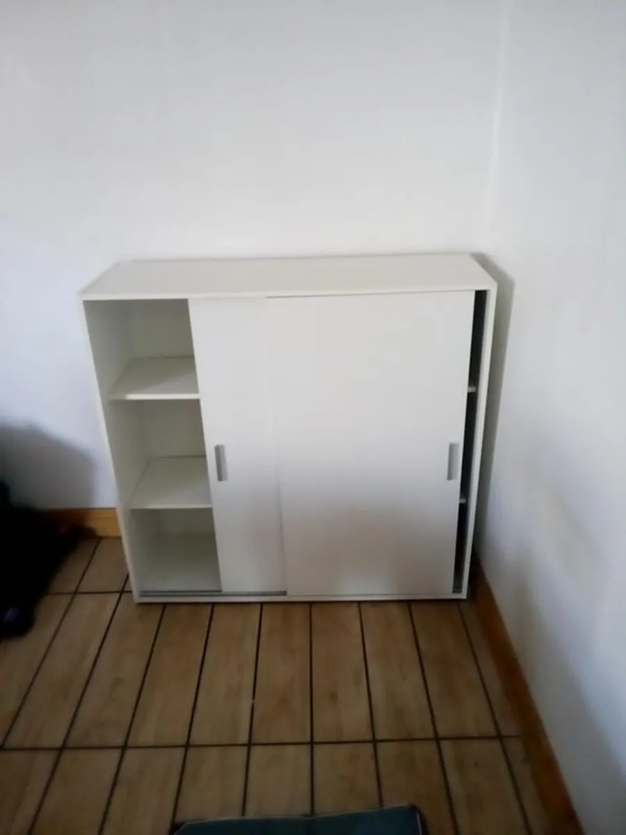 sofa and press - Image 2